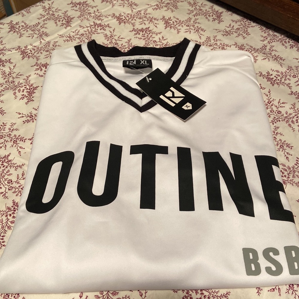 Routine baseball ⚾️ - Picture 5 of 6